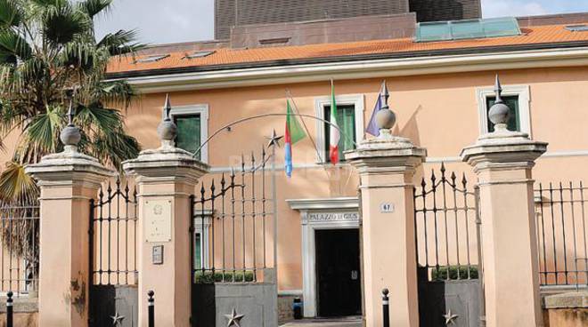 TRIBUNALE DI IMPERIA SEZIONE LAVORO sentenza 19 marzo 2019: Gli ex dipendenti Enel hanno diritto al mantenimento della riduzione tariffaria in bolletta.